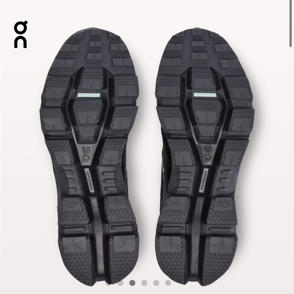 On Cloudwander Waterproof Hiking Shoe Sneakers Black Size 9 - Picture 3 of 13